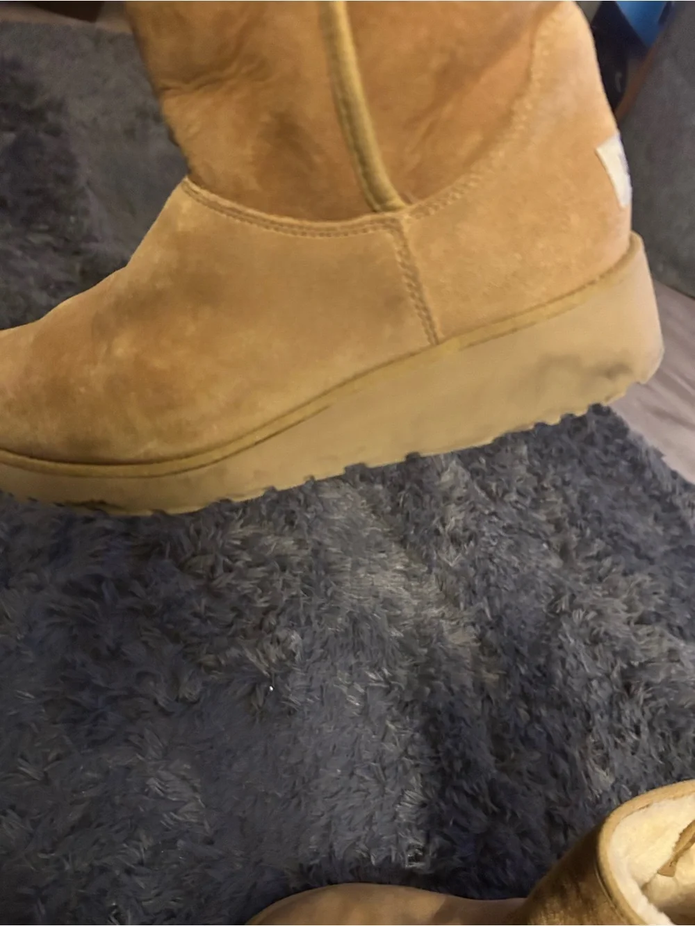 UGG Classic Short Wedge Boots in Chestnut Suede